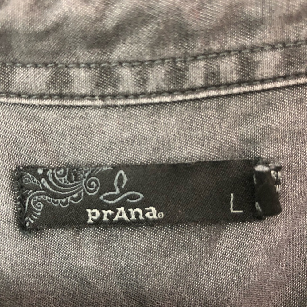 PrAna 3/4 button down - Picture 2 of 4